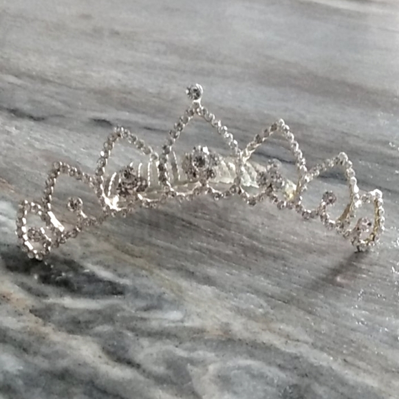 Tiara Comb - Picture 2 of 4